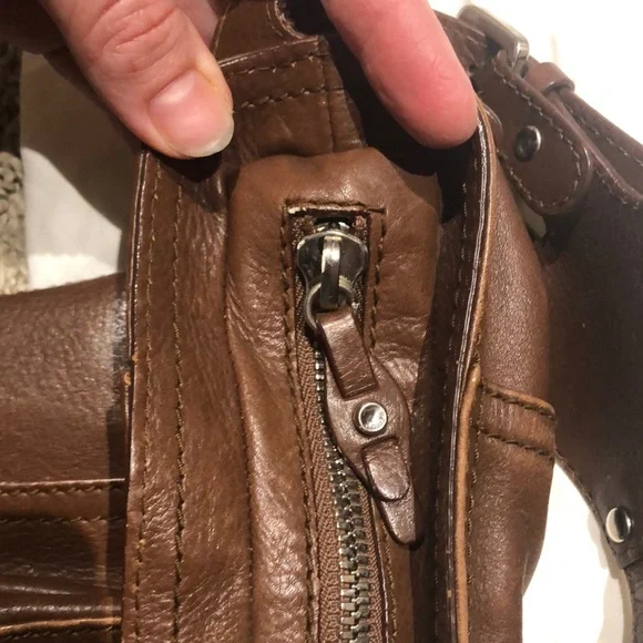 Theory Brown Leather Crossbody Bag with Sophisticated Design - Picture 10 of 12